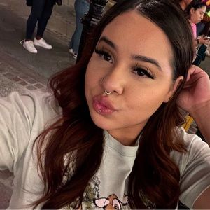 Meet your Posher, Sandy